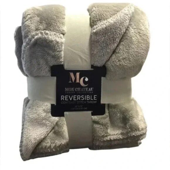 Mon Chateau Luxury Over-Sized Ultra Soft Reversible Flannel Throw, Tan, NWT - Picture 3 of 4